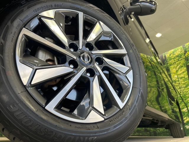 �y����16�C���`�A���~�z�C�[���z�O�ςɃ}�b�`���������A���~�z�C�[���𑕒����Ă���܂��B�e��ЊO�A���~�z�C�[����A�X�^�b�h���X�^�C�����戵�����Ă���܂��B���񂲑��k����������