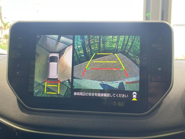 【パノラマモニター】専用のカメラにより、上から見下ろしたような視点で360度クルマの周囲を確認することができます☆死角部分も確認しやすく、狭い場所での切り返しや駐車もスムーズに行えます。