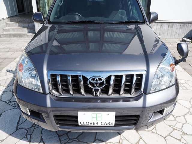 悪天候の際でも、明るく暖かいガレージもございますので、ゆっくりとご覧頂けます♪