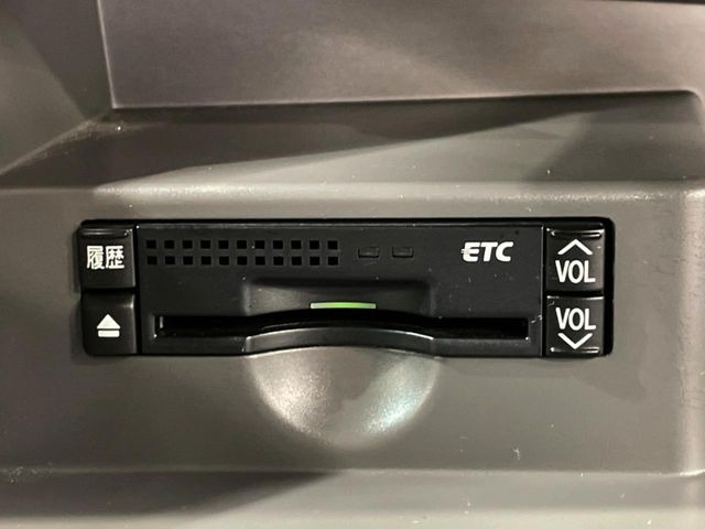 【ETC】高速道路の料金所をストレスなく通過!話題のスポットやサービスエリアに多い「スマートIC」利用時は必須のアイテムです。当店でセットアップを実施、ご納車当日からすぐにご利用いただけます!