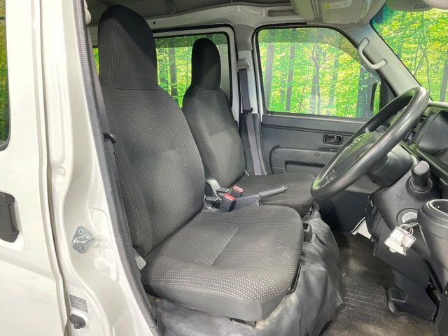 �^�]�Ȃ܂��ɂ͏\���ȃX�y�[�X������A�啿�ȕ��ł��������^�]���Ă�����������ł��B