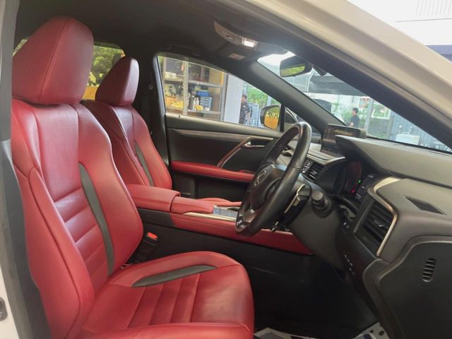 �^�]�ȃV�[�g���͎g�p�������Ȃ��A�ǍD�ȏ�ԂƂȂ��Ă��܂��B���J�Ɏg���Ă������Ƃ��悭�킩��܂��ˁB