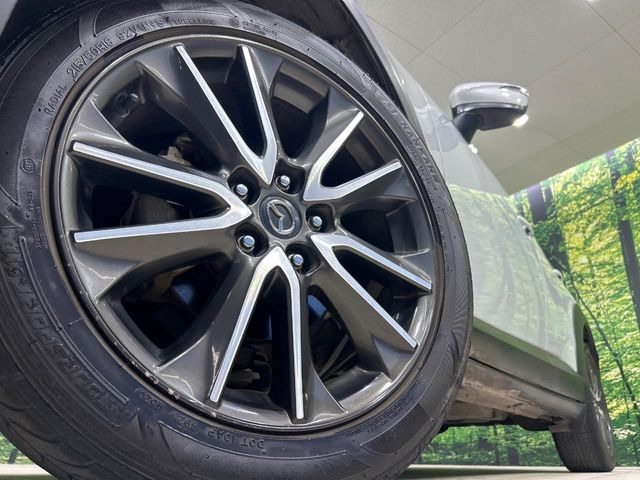 �y����18�C���`�A���~�z�C�[���z�O�ςɃ}�b�`���������A���~�z�C�[���𑕒����Ă���܂��B�e��ЊO�A���~�z�C�[����A�X�^�b�h���X�^�C�����戵�����Ă���܂��B���񂲑��k����������