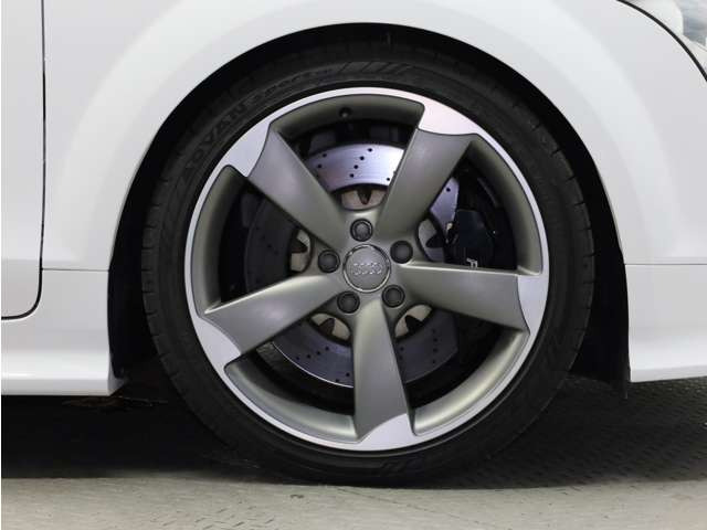 TT RSクーペ2.5 4WD