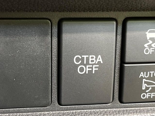 �y�V�e�B�u���[�L�A�N�e�B�u�V�X�e���z�ᑬ���s���ɑO���̎ԗ�����F�����A�Փ˂������Ȏ��͌x��ƃu���[�L�ŏՓˉ���Ɣ�Q�y�����A�V�X�g�B�����S�Ƀh���C�u�����y���݂��������܂��B