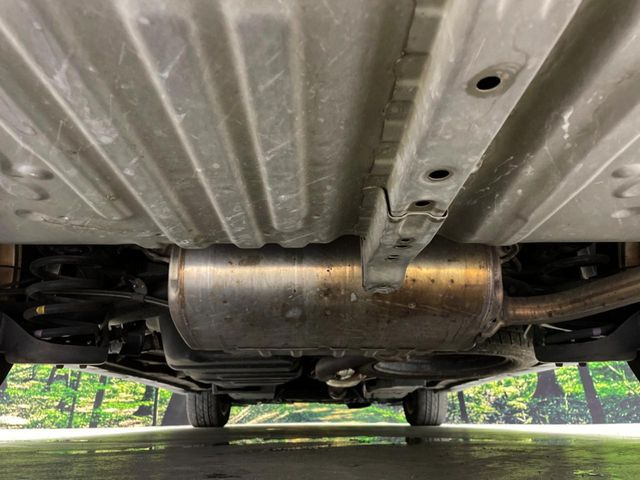 安心の最長10年・走行無制限保証(有償)をご用意。保証内容も充実はもちろん、無料点検&オイル交換や、年中無休の全国・24時間ロードサービスも付帯されておりますのでご安心下さい。