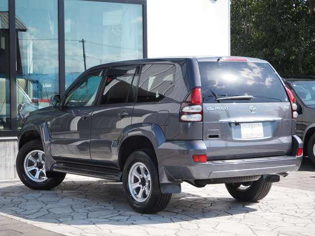 社外のオプション、HDDナビやETC、エアロや18インチAWなどのオプションもご用意致します!あなただけの一台をお手伝いさせて頂きます♪