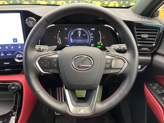 �y�����v�����X�e�A�����O�z�㎿�Ȋv���g�p���邱�ƂŁA��ɂ����������݂ƂĂ��^�]���₷���n���h���ł���