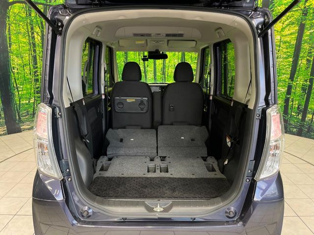 後席を格納すると、これだけの広さが!シーンに合わせたシートアレンジで、大きな荷物も積むことが出来ます♪