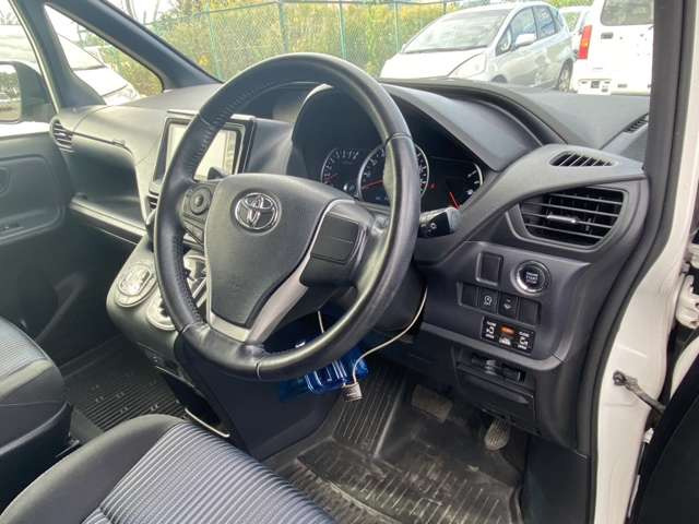 こちらのクルマは事前にオイル交換を実施しております♪