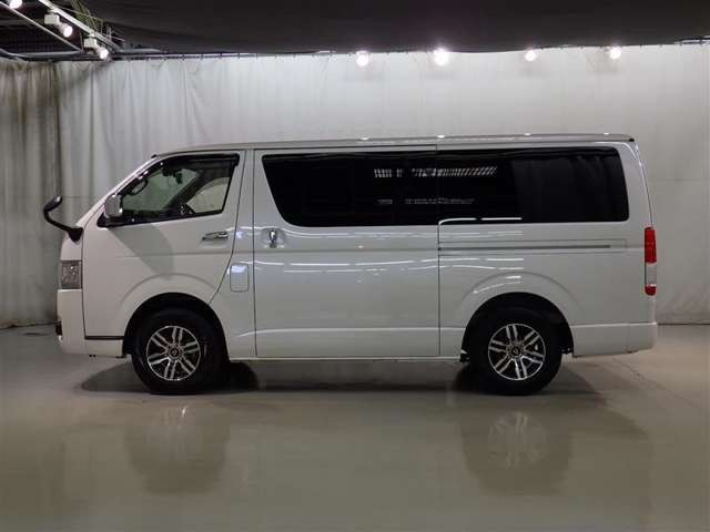 ハイエースバン