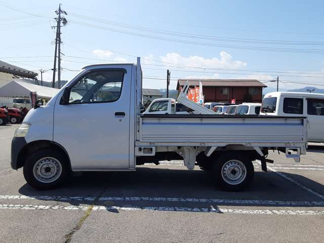 タウンエーストラック1.5 DX シングルジャストロー 4WD