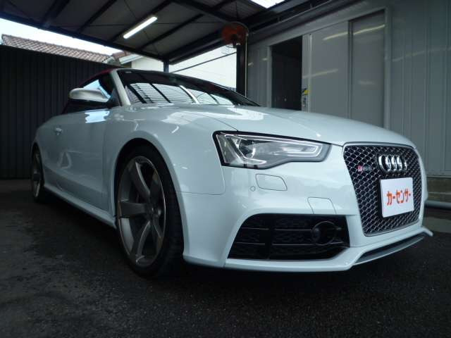 RS5カブリオレ4.2 4WD