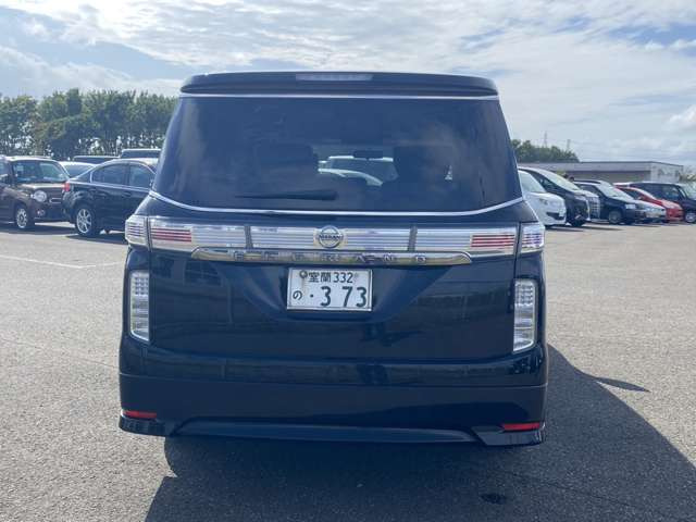 ���X�͔N�����x�ƂȂ��Ă���܂��B�c�Ǝ��Ԃ�10:00�`19:00�ł��B