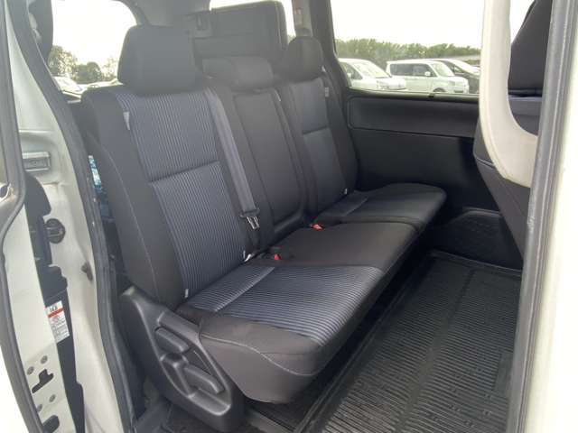 敷地内は非常に広いです。敷地内であれば、試乗可能です!