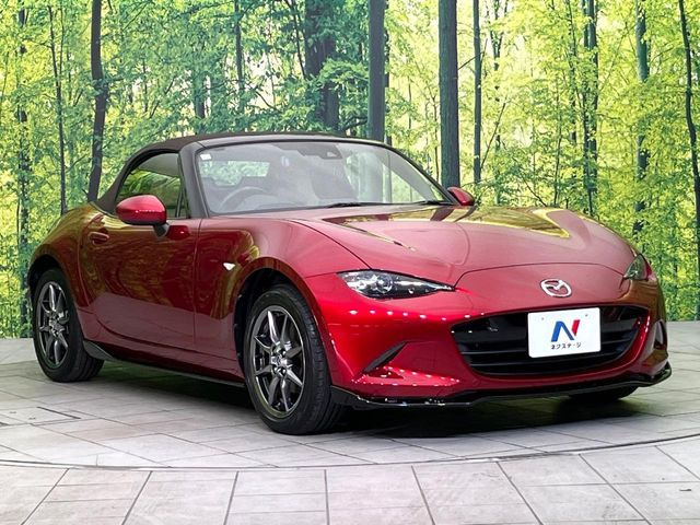 大好評のボディコーティング「弾スプラッシュコート」もご納車までに施工可能。通常のガラスコートと異なる、耐久年数6年の無機質ガラスコーティングが、ボディをキレイな状態に保ってくれます。