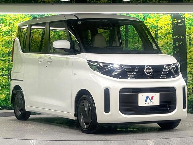 大好評のボディコーティング「弾スプラッシュコート」もご納車までに施工可能。通常のガラスコートと異なる、耐久年数6年の無機質ガラスコーティングが、ボディをキレイな状態に保ってくれます。