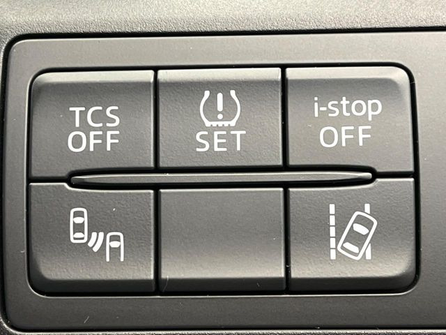 �y�u���C���h�X�|�b�g���j�^�����O�z���s���A�h�A�~���[�̎��p�ɂȂ�₷���ӏ��Ɍ㑱�Ԃ��ڋ߂���ƃT�C�h�~���[�t�߂Ɍx����\���A�h���C�o�[�ɒ��ӊ��N�����Ă���܂��B