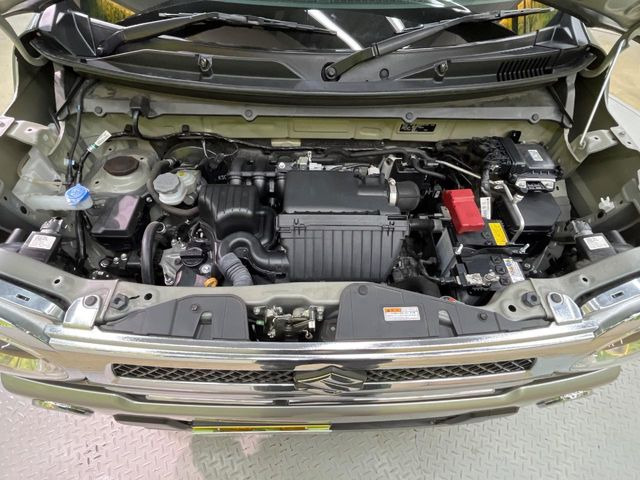 親切・丁寧な専門メカニックスタッフが応対!・車検・点検整備・事故等の修理などアフターサービスも安心。お車のカスタマイズもネクステージのサービススタッフまでご相談ください!