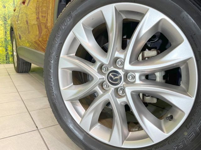 �y����19�C���`�A���~�z�C�[���z�O�ςɃ}�b�`���������A���~�z�C�[���𑕒����Ă���܂��B�e��ЊO�A���~�z�C�[����A�X�^�b�h���X�^�C�����戵�����Ă���܂��B���񂲑��k����������