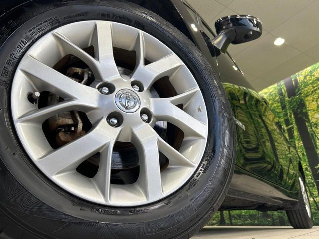 �y����15�C���`�A���~�z�C�[���z�O�ςɃ}�b�`���������A���~�z�C�[���𑕒����Ă���܂��B�e��ЊO�A���~�z�C�[����A�X�^�b�h���X�^�C�����戵�����Ă���܂��B���񂲑��k����������