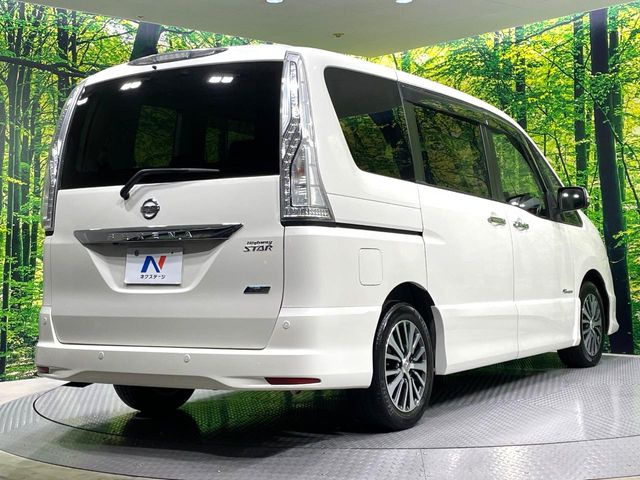 ☆全国のネクステージからお取り寄せが可能※!遠方の店舗に展示してあるクルマが気になる場合も、最寄りの店舗でご覧いただくことが可能です!是非私たちに要望をお聞かせください!※別途費用