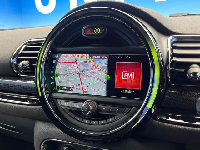 �������i�r:��̊��̂���i�r�́A����������ԓ������o���Ă���܂��B�I�[�f�B�I�@�\���[�����Ă���܂��̂ŁA�^�]�����y���߂܂���