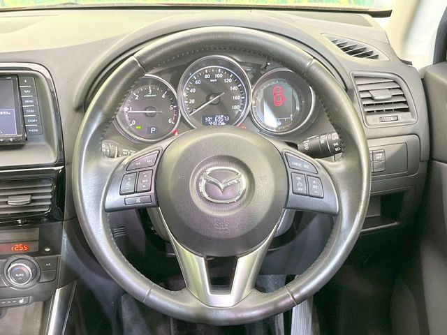 �y�����v�����X�e�A�����O�z�㎿�Ȋv���g�p���邱�ƂŁA��ɂ����������݂ƂĂ��^�]���₷���n���h���ł���