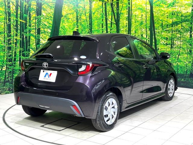 ☆全国のネクステージからお取り寄せが可能※!遠方の店舗に展示してあるクルマが気になる場合も、最寄りの店舗でご覧いただくことが可能です!是非私たちに要望をお聞かせください!※別途費用