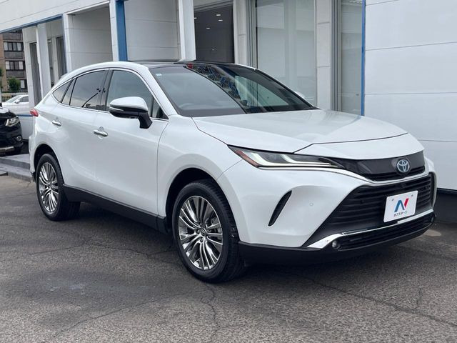 大好評のボディコーティング「弾スプラッシュコート」もご納車までに施工可能。通常のガラスコートと異なる、耐久年数6年の無機質ガラスコーティングが、ボディをキレイな状態に保ってくれます。