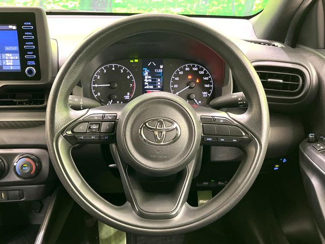 【ステアリングスイッチ】運転中、前方から目線をそらすことなく、オーディオ等の操作が可能な便利機能!安心&快適なドライブを演出してくれます♪