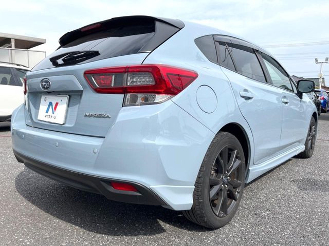 ☆全国のネクステージからお取り寄せが可能※!遠方の店舗に展示してあるクルマが気になる場合も、最寄りの店舗でご覧いただくことが可能です!是非私たちに要望をお聞かせください!※別途費用