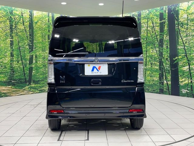 安心の最長10年・走行無制限保証(有償)をご用意。保証内容も充実はもちろん、無料点検&オイル交換や、年中無休の全国・24時間ロードサービスも付帯されておりますのでご安心下さい。