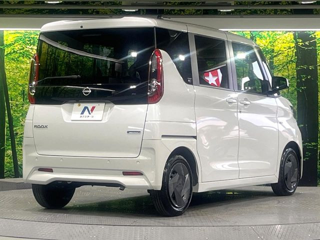 ☆全国のネクステージからお取り寄せが可能※!遠方の店舗に展示してあるクルマが気になる場合も、最寄りの店舗でご覧いただくことが可能です!是非私たちに要望をお聞かせください!※別途費用