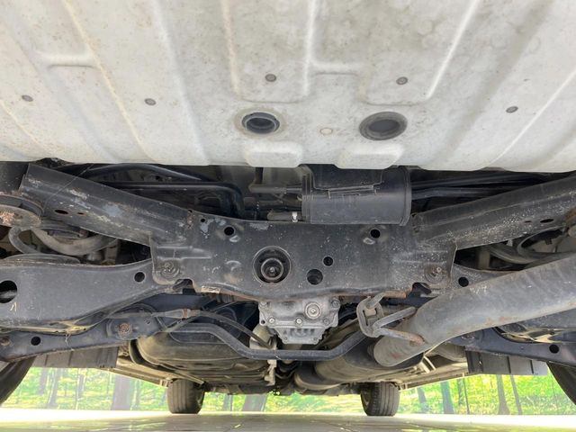 下回りがきれいなうちに、防錆加工の施工がオススメ。降雪地域はもちろん、沿岸部にお住いの方や、趣味でマリン・ウィンタースポーツをされる方にご好評いただいております。