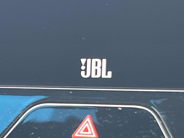 【JBLサウンドシステム付き純正ナビ】充実のナビ機能はもちろん、高度なチューニング能力が搭載されており、高音質な音楽をお楽しみいただけます♪