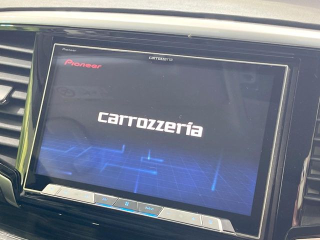 【ナビゲーション】目的地までしっかり案内してくれる使いやすいナビ。Bluetooth接続すればお持ちのスマホやMP3プレイヤーの音楽を再生可能!毎日の運転がさらに楽しくなります!!