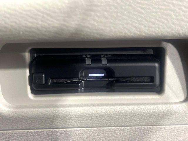 【ETC】高速道路の料金所をストレスなく通過!話題のスポットやサービスエリアに多い「スマートIC」利用時は必須のアイテムです。当店でセットアップを実施、ご納車当日からすぐにご利用いただけます!