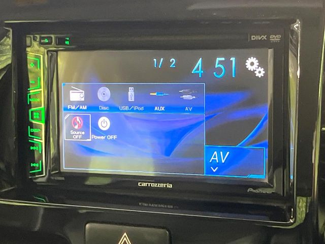 【ディスプレイオーディオ】視認性が高いディスプレイオーディオを装備♪操作性も良好で直感的なソース選択が可能です。