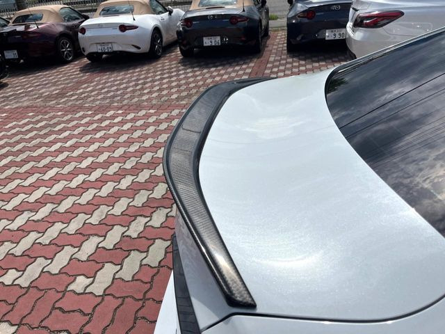 �y����OP�����X�|�C���[�z�X�|�[�c�J�[�炵�����O�b�ƈ�������^�����X�|�C���[�𑕒��􍂑����s���̃X�^�r���e�B(���s���萫)����ɖ𗧂��܂��B