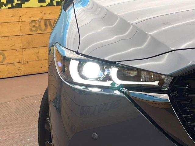 【シーケンシャルターンランプ付きLEDヘッドライト】人気の『流れるウィンカー』付きのLEDヘッドライトを装備♪高級感はもちろん、点灯時は存在感たっぷりで他車からも認識されやすく安心です。