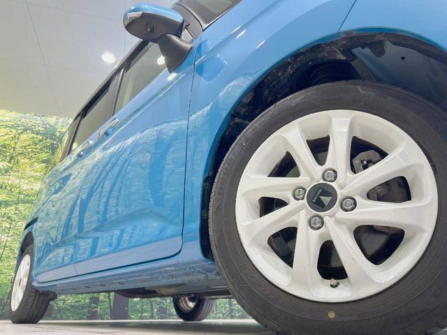 【純正14インチアルミホイール】外観にマッチした純正アルミホイールを装着しております。各種社外アルミホイールや、スタッドレスタイヤも取扱いしております。是非ご相談ください♪