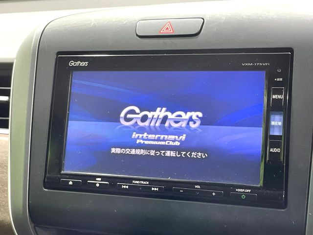 �y�����i�r�z�l�C�̏����i�r�𑕔����Ă���܂��B�i�r�̎g���₷���͂������A�I�[�f�B�I�@�\���[��!�L�����v�◷�s�͂������A�ʋ΂┃�����ȂǕ��i�̃h���C�u���y�����Ȃ�͂���