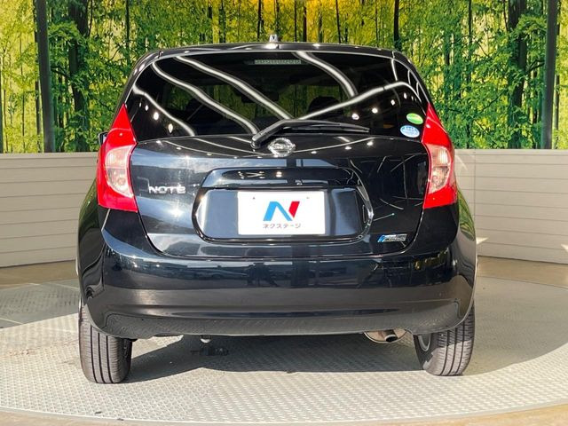 安心の最長10年・走行無制限保証(有償)をご用意。保証内容も充実はもちろん、無料点検&オイル交換や、年中無休の全国・24時間ロードサービスも付帯されておりますのでご安心下さい。