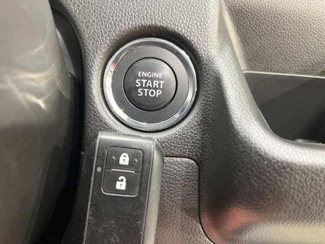 �y�L�[���X�X�^�[�g�V�X�e���z�J�o����|�P�b�g�ɓ��ꂽ�܂܂ł��h�A�̎{���E�������\�ȃX�}�[�g�L�[�𑕔��B�G���W���̃I���E�I�t�����J�M�����o���K�v����������Ƃ��Ă��֗��ł���