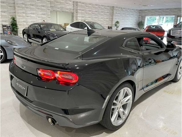 全てのお車が屋内にあるわけでは御座いませんので、来店前に事前連絡をお願い致します。