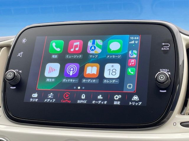 ��AppleCarPlay:�X�}�z�Ƃ̗L���ڑ��ŁA�i�r�E�I�[�f�B�I�Đ��ȂǃX�}�z�̃A�v���@�\����ʂł��g����֗��@�\�ł�!