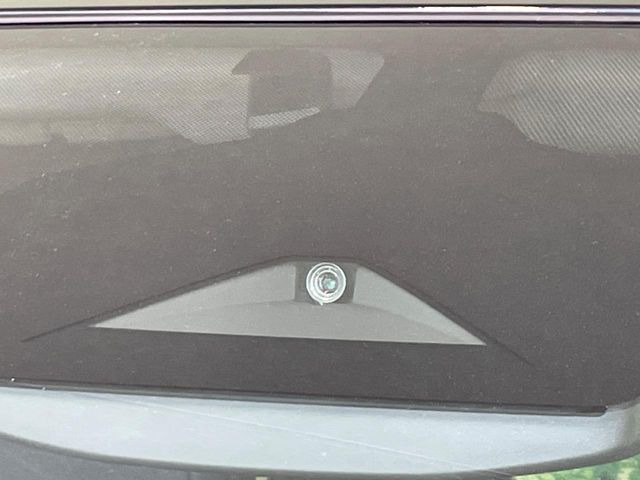 �y�G�}�[�W�F���V�[�u���[�L�z���s���ɑO���̎ԗ�����F�����A�Փ˂������Ȏ��͌x��ƃu���[�L�ŏՓˉ���Ɣ�Q�y�����A�V�X�g�B�����S�Ƀh���C�u�����y���݂��������܂��B