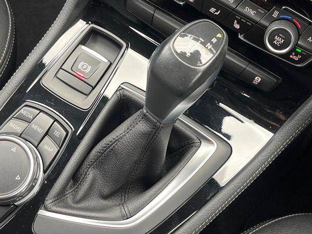 ●MTモード付きAT:通常は自動でおこなわれる変速(ギアチェンジ)をドライバーの操作によって意図的に変えられるシステムです。より一層普段のドライブをお楽しみいただけます!