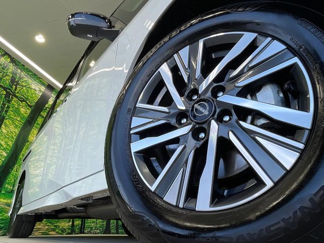 �y����16�C���`�A���~�z�C�[���z�O�ςɃ}�b�`���������A���~�z�C�[���𑕒����Ă���܂��B�e��ЊO�A���~�z�C�[����A�X�^�b�h���X�^�C�����戵�����Ă���܂��B���񂲑��k����������